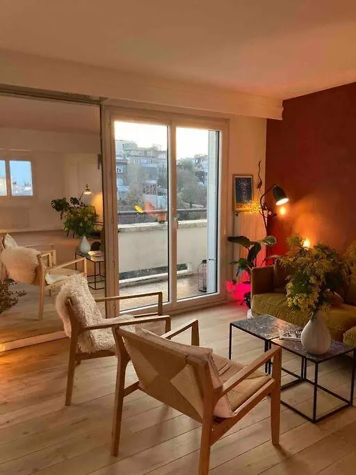Loft En Dernier Etage Proche Des Buttes Chaumont Apartment Paris